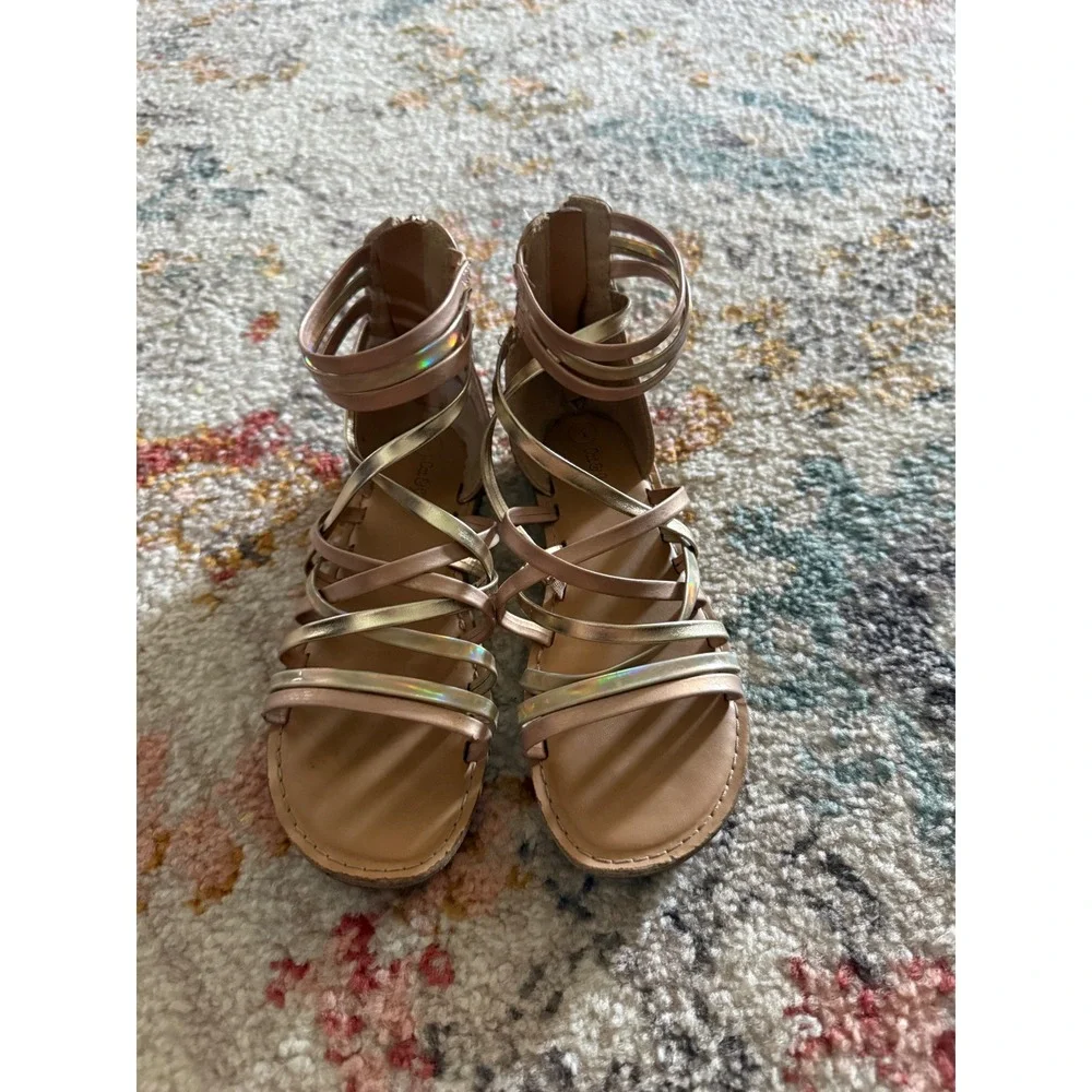 Cat & Jack Kids Gladiator Sandals Gold Holographic Strappy Size 1 Back‎ Zip Flat
